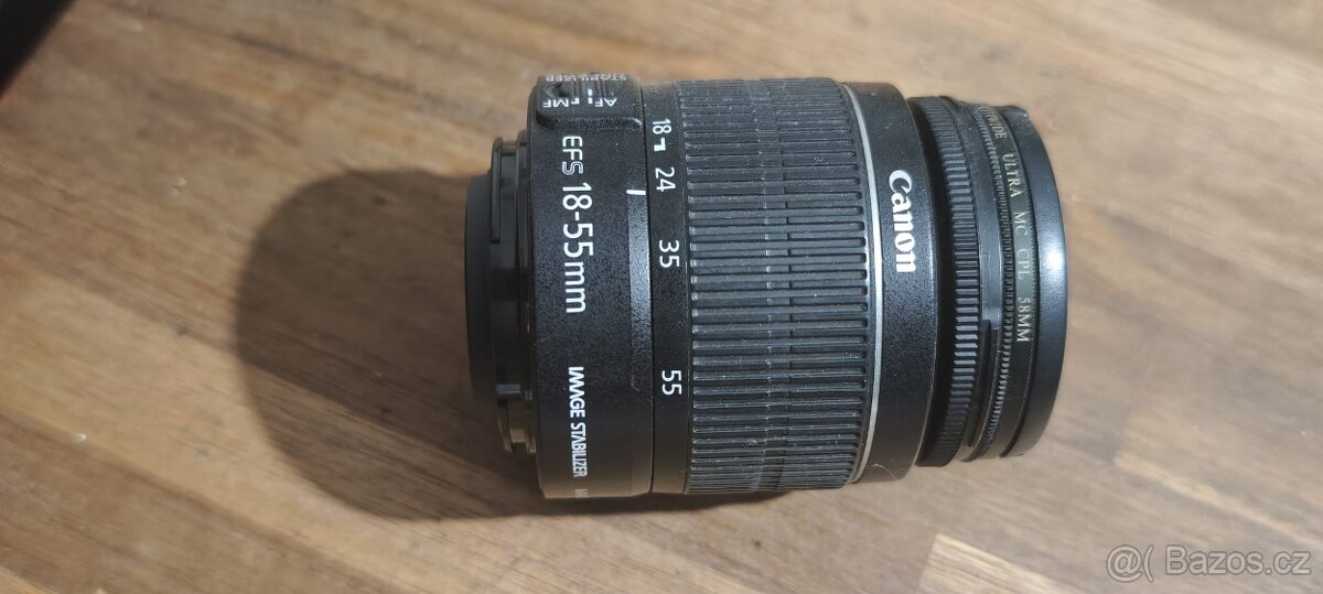 Canon EOS 550D s objektivem - 4