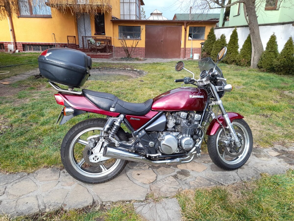 Prodám za dobrou cenu.Kawasaki Zephyr 550. - 4
