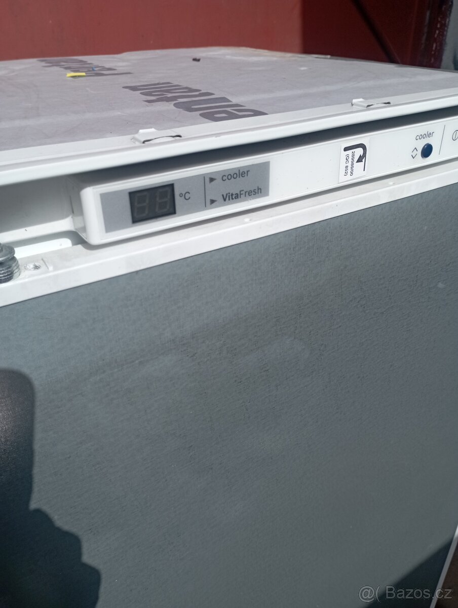 Bosch Chladnička monoklimatická vestavná - 4