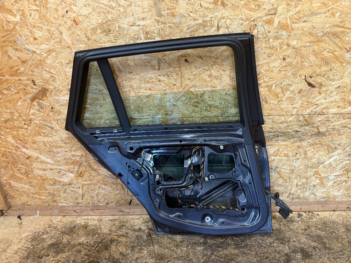 LEVÉ ZADNÍ DVEŘE BMW E91 SPARKLING GRAPHITE - 4