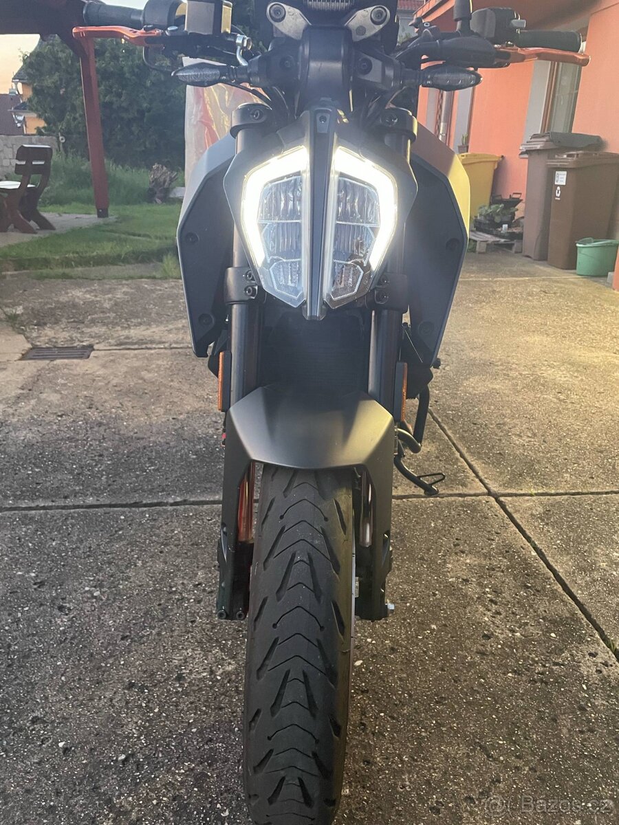 KTM DUKE 125 2021 BLACK - 4