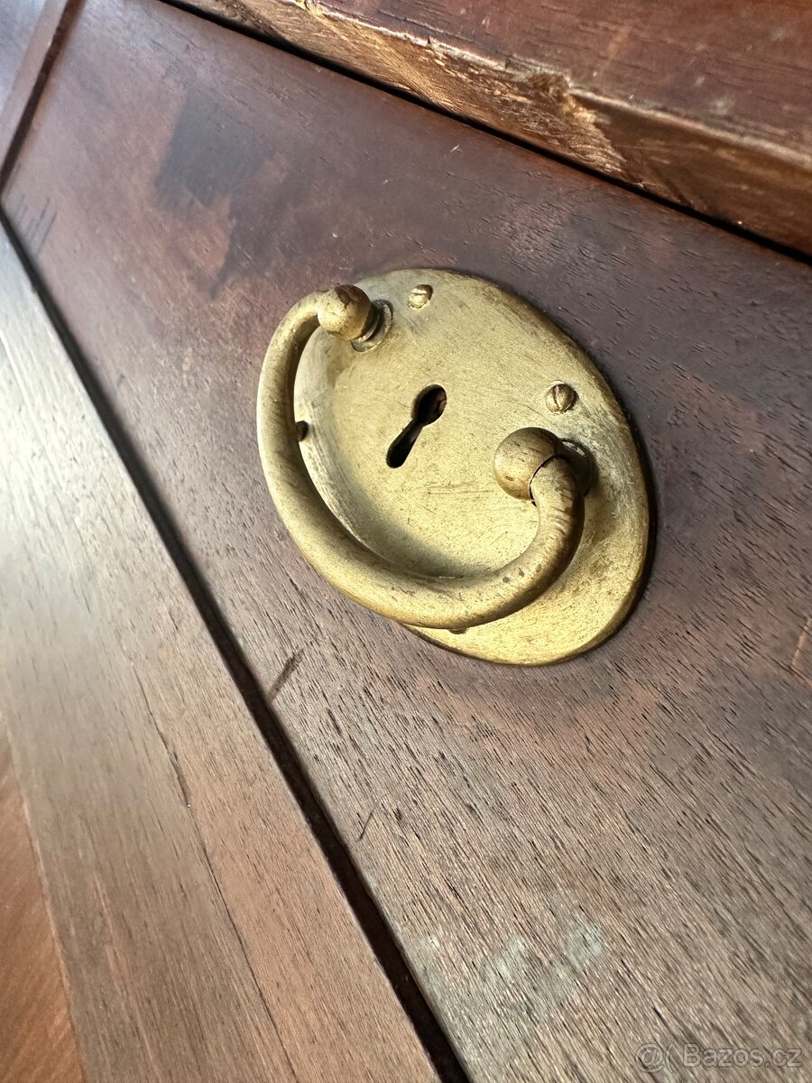 Starožitná skříň masiv, vitrína, kredenc - 4
