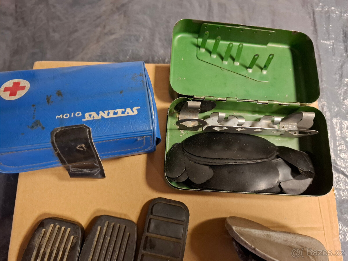 Prodám drobnosti k autoveteránům,motoveteránům - 4