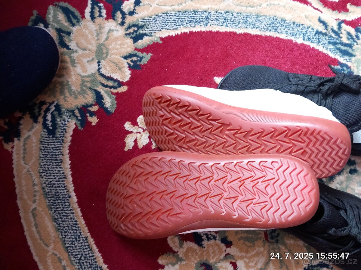 2x nove botasky vel.42 - 4