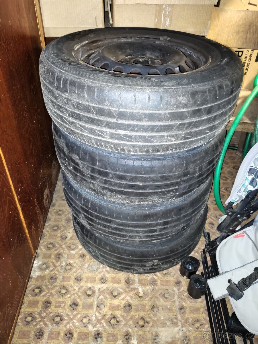 Pneu s disky 4ks - 4
