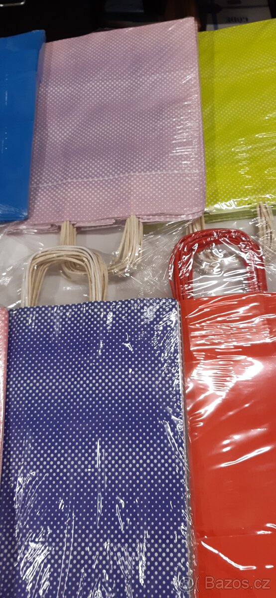 Dárkové papírové tašky kvalitní, různé barvy,balení 10 ks - 4