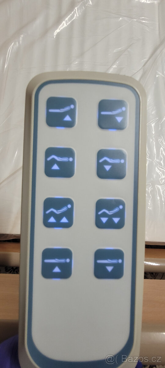 Elektrická zdravotní polohovací postel PLE-P90-0 - 4