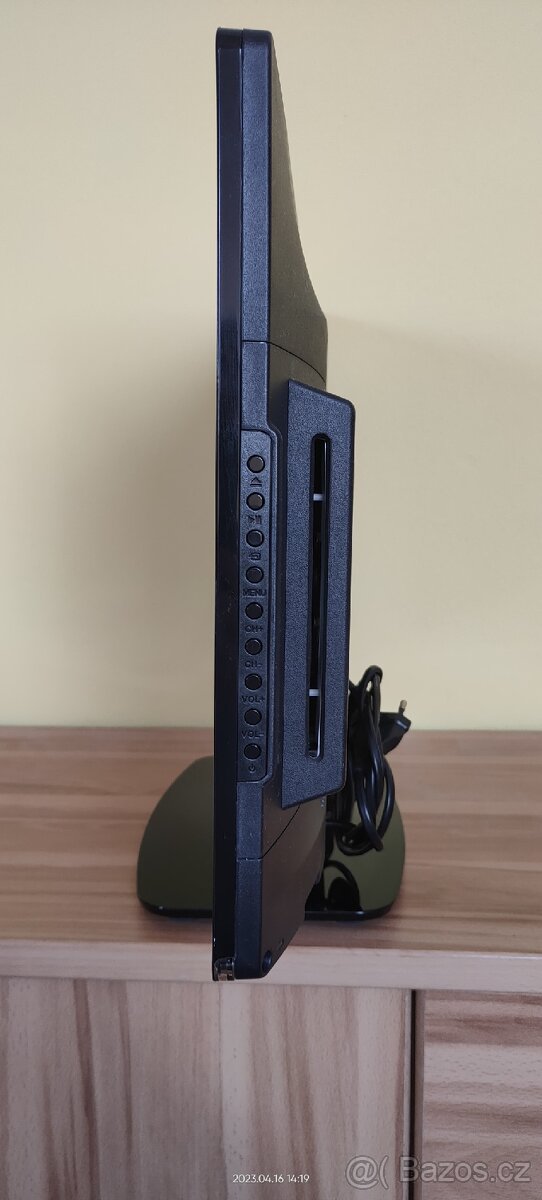 Malá televize s vestavěným přehrávačem DVD - 4