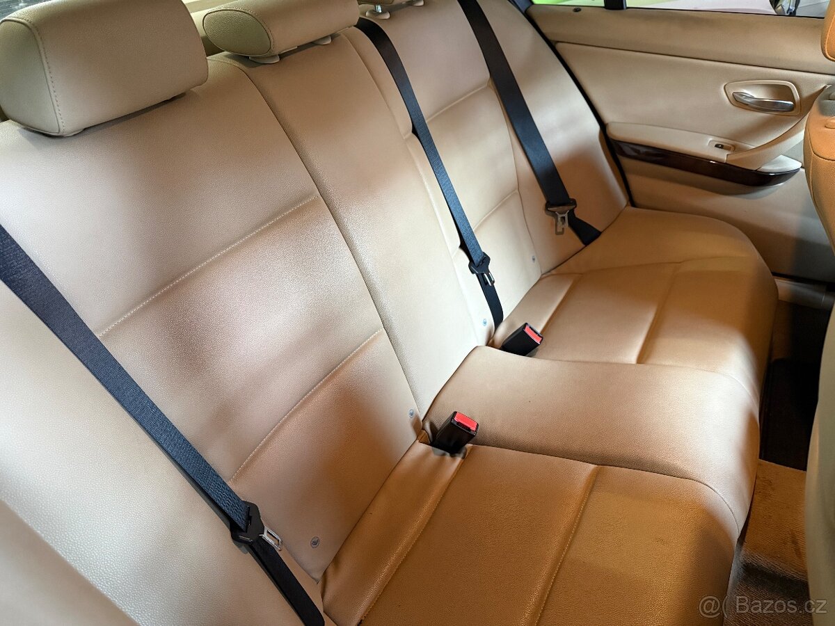 BMW e90 kožený interier - 4