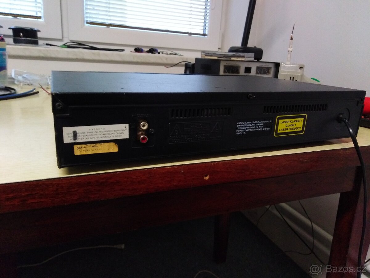 Prodám CD přehrávač Crown CD-2111R - 4