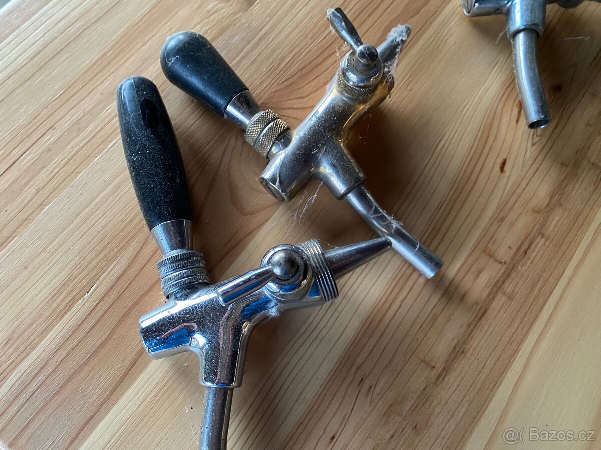 Kovový výčepní stojan ,,cobra,, vč 4kohoutů - 4