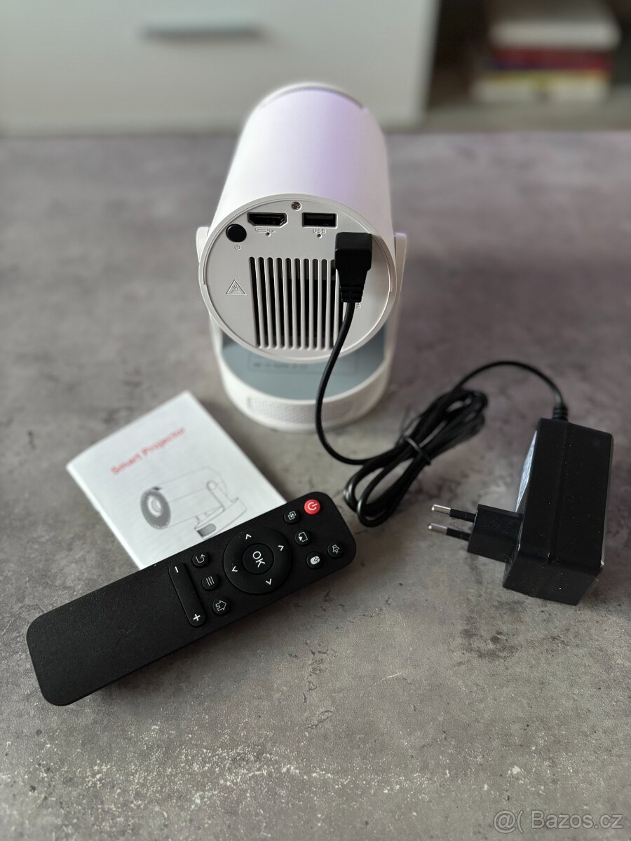 Projektor PRO 4K Android 11 bílý - 4