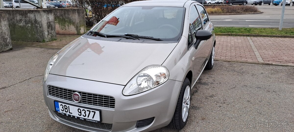 Fiat Grande Punto 1.2 najeto 78 000 km 1 maj. kou v ČR - 4