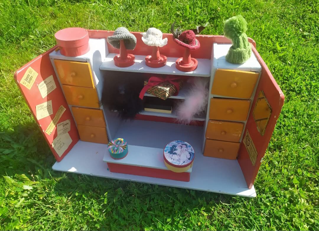 Starý obchůdek pro panenky - 4