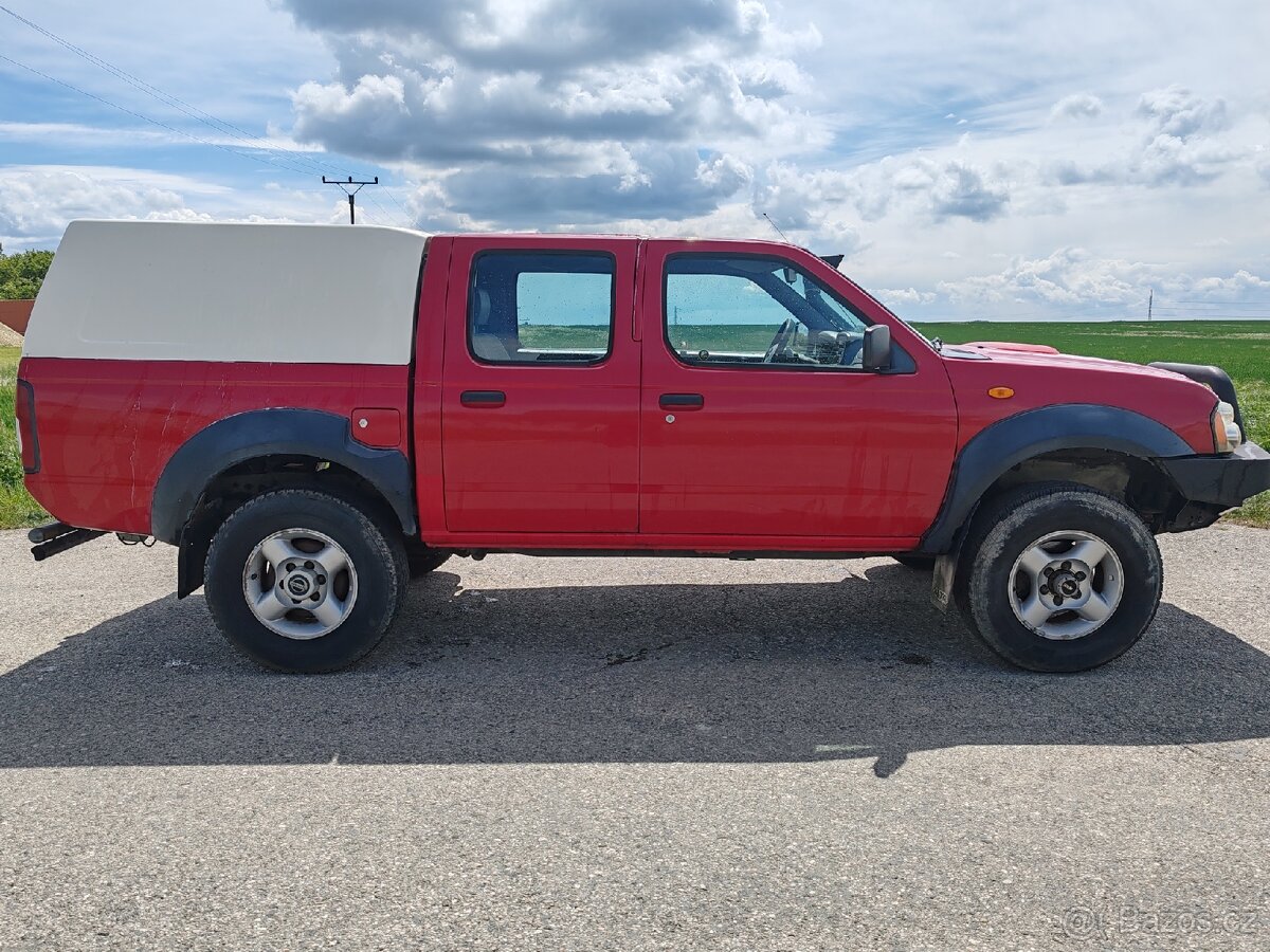 Nissan Navara/ 87 000 km / TOP úprava