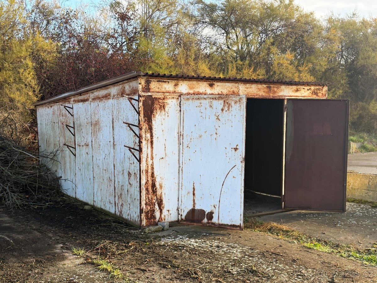 Plechová garáž - 4