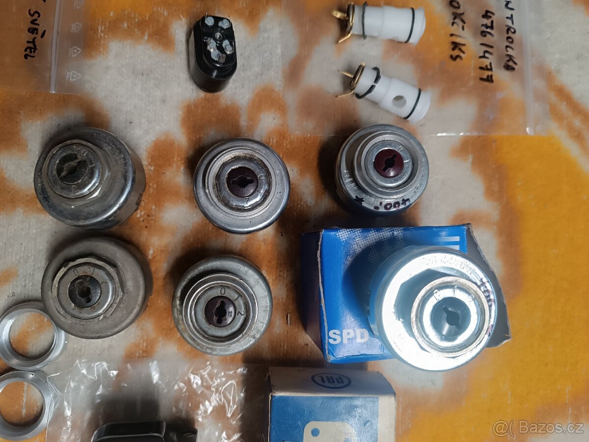 Přepínač svetel Jawa,patice,kontrolka,relátko,stadion - 4