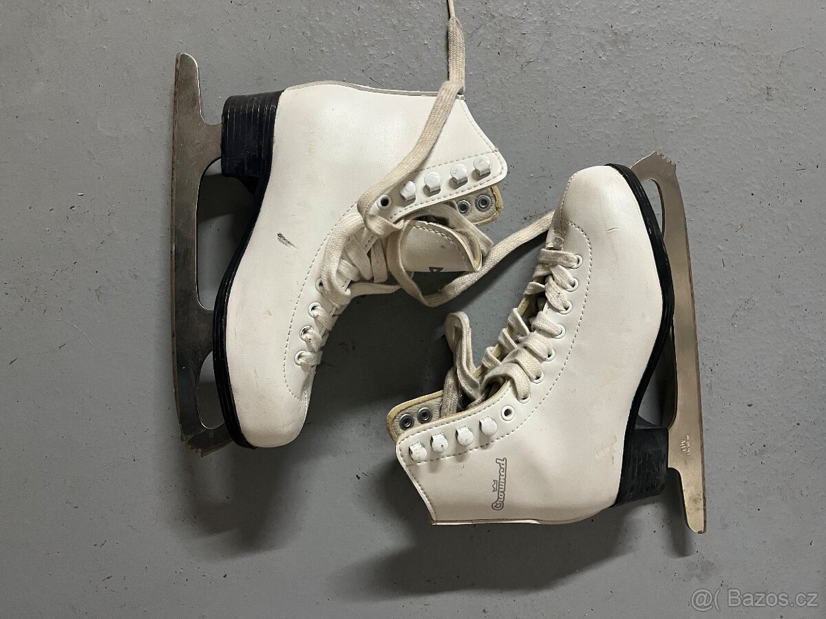 Prodej ledních dívčích dámských bruslí,velikost 28,33,34 - 4