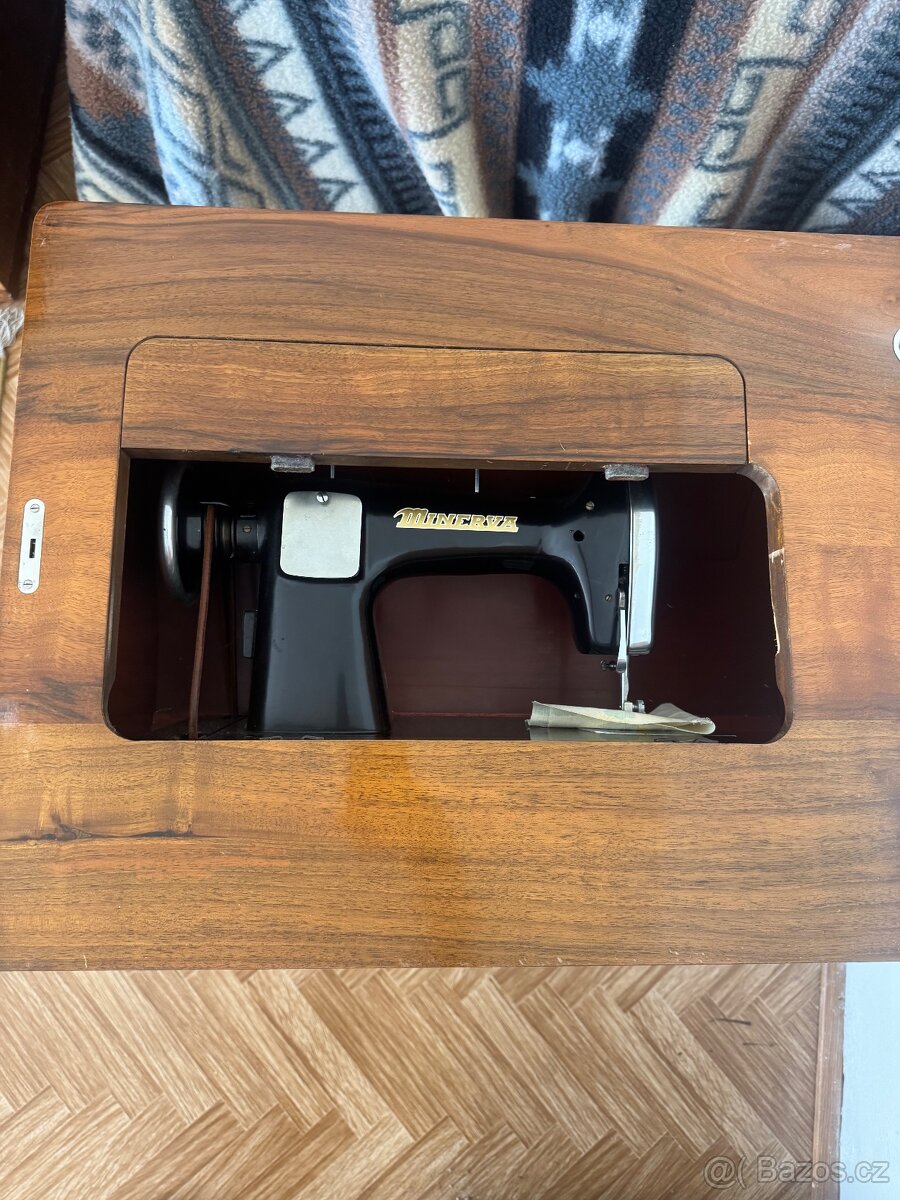 Šicí stroj Minerva - 4