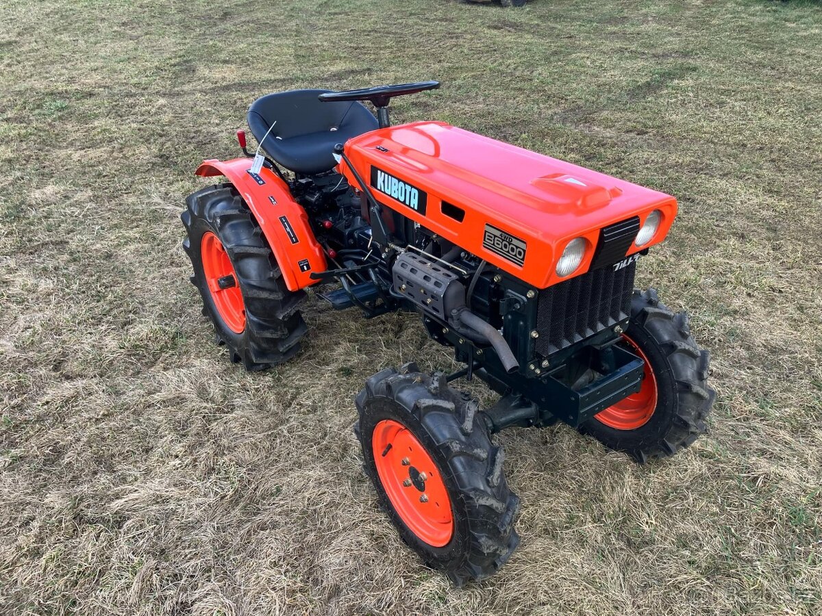 JAPONSKÝ MALOTRAKTOR KUBOTA B6000 4X4 REPASOVANÝ - 4