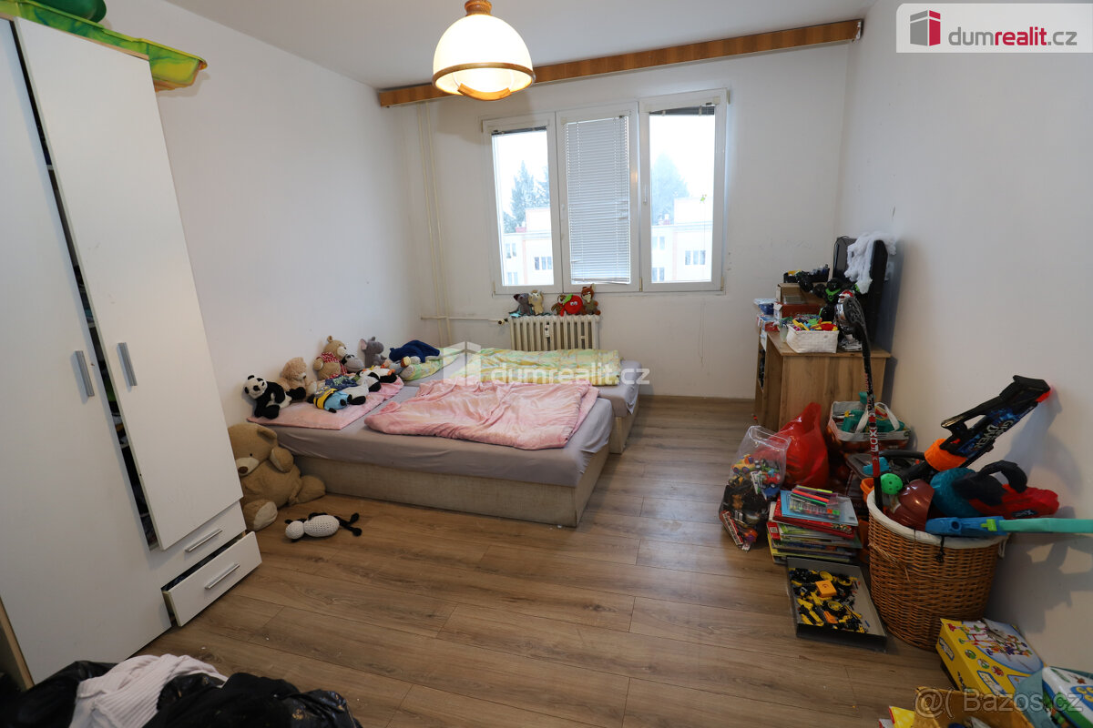 Krásný slunný byt v šestém patře (ze sedmi) panelového domu - 4