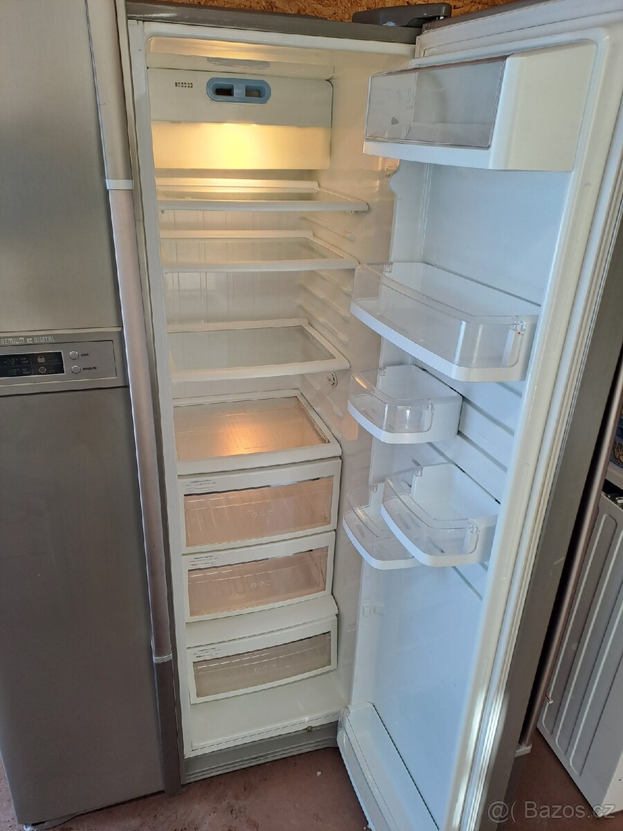 LG lednice s mrazákem - 4