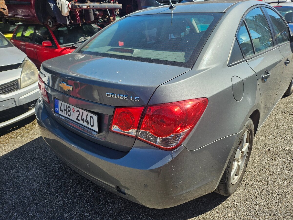 Chevrolet Cruze 1.6i, 83 kw - 4