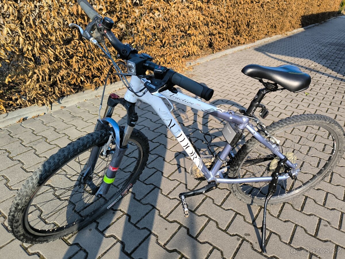 Bilosedy divci kolo Author 26" - 4