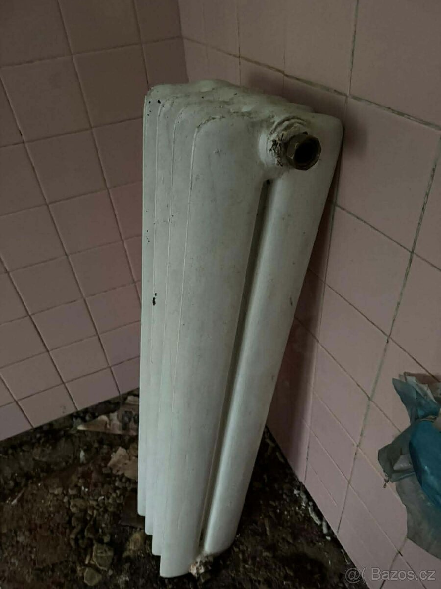 Litinové radiátory - 7 ks - 4