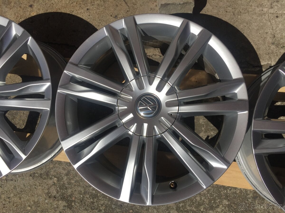 ALU VW Golf R17 7Jx17 ET49 5x112 originál VW Geneva - 4