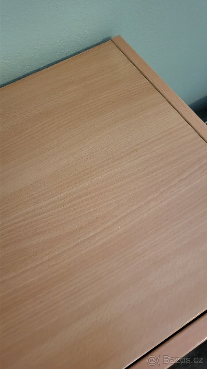 Skříňka z laminátu - 4