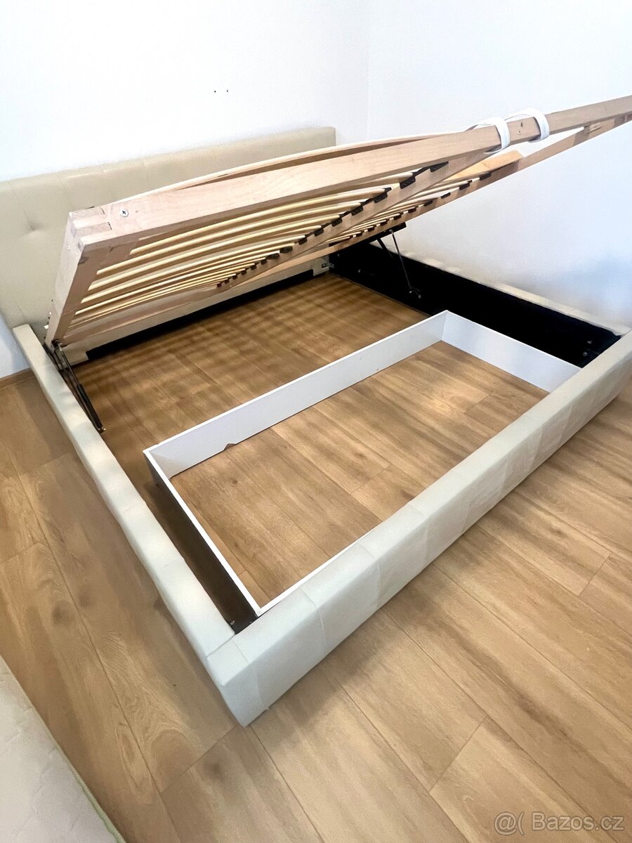 Postel 200x200 cm s úložným prostorem - 4