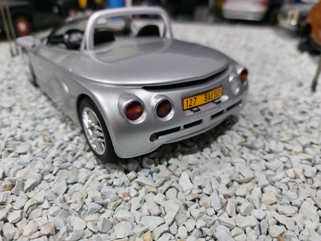 model auta Renault Spider sport 1999 Otto mobile 1:18 - 4