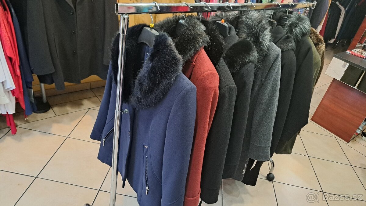 Nabízí se sklad oděvů - 4