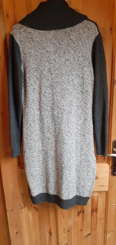 Delší svetr/šaty BONPRIX vel.L - 4