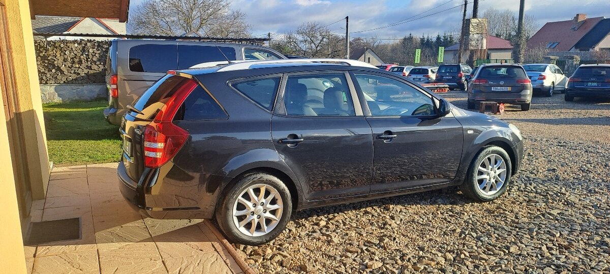 Kia Ceed comb1.6 16V CVVT 92kW serviska - 4