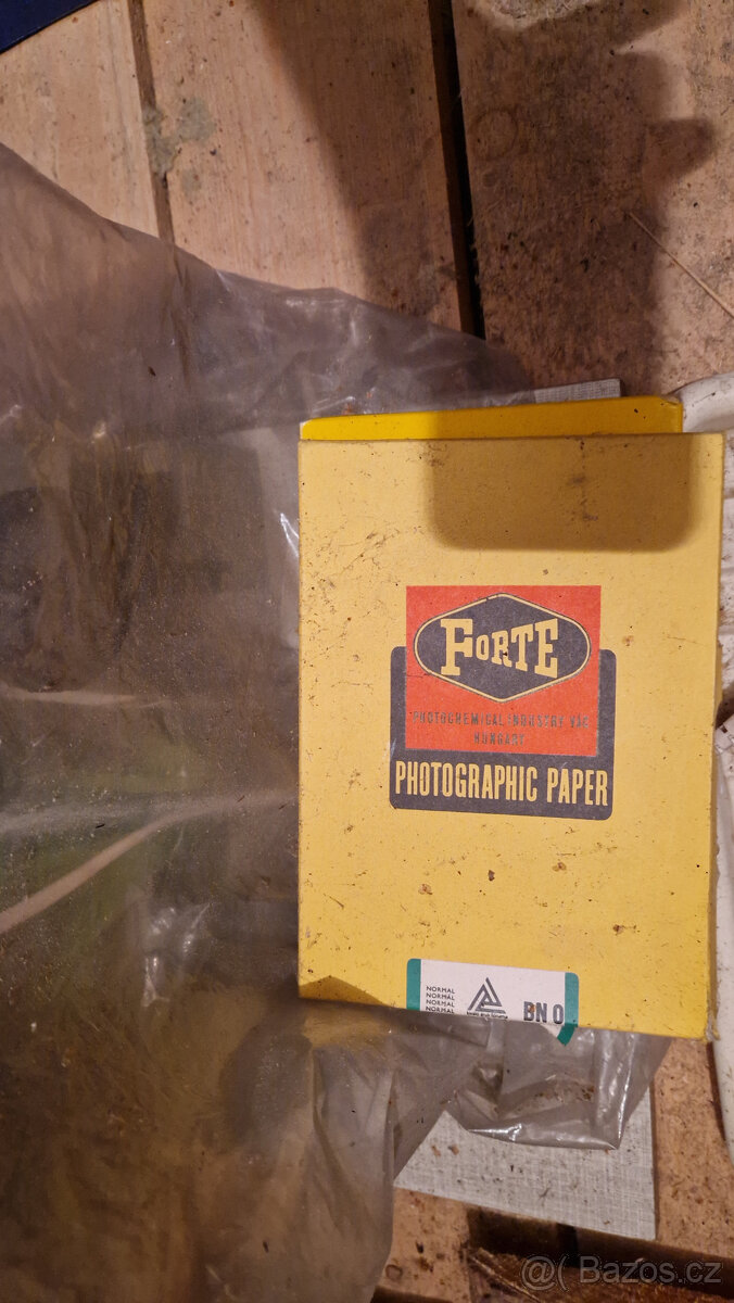 Zvětšovací fotografický přístroj - 4