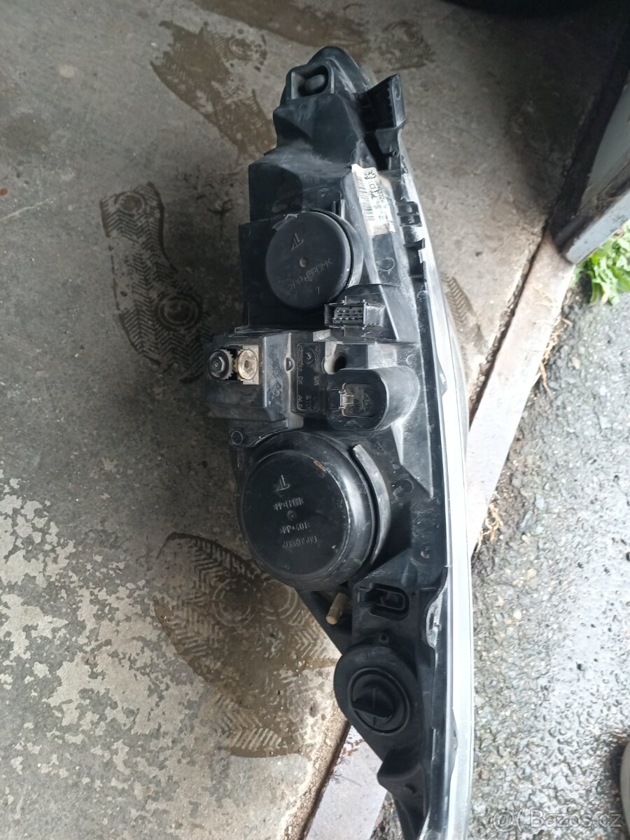 Peugeot 307 pravé přední světlo - 4