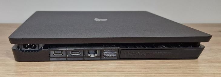 PlayStation 4 Slim 500GB - 4