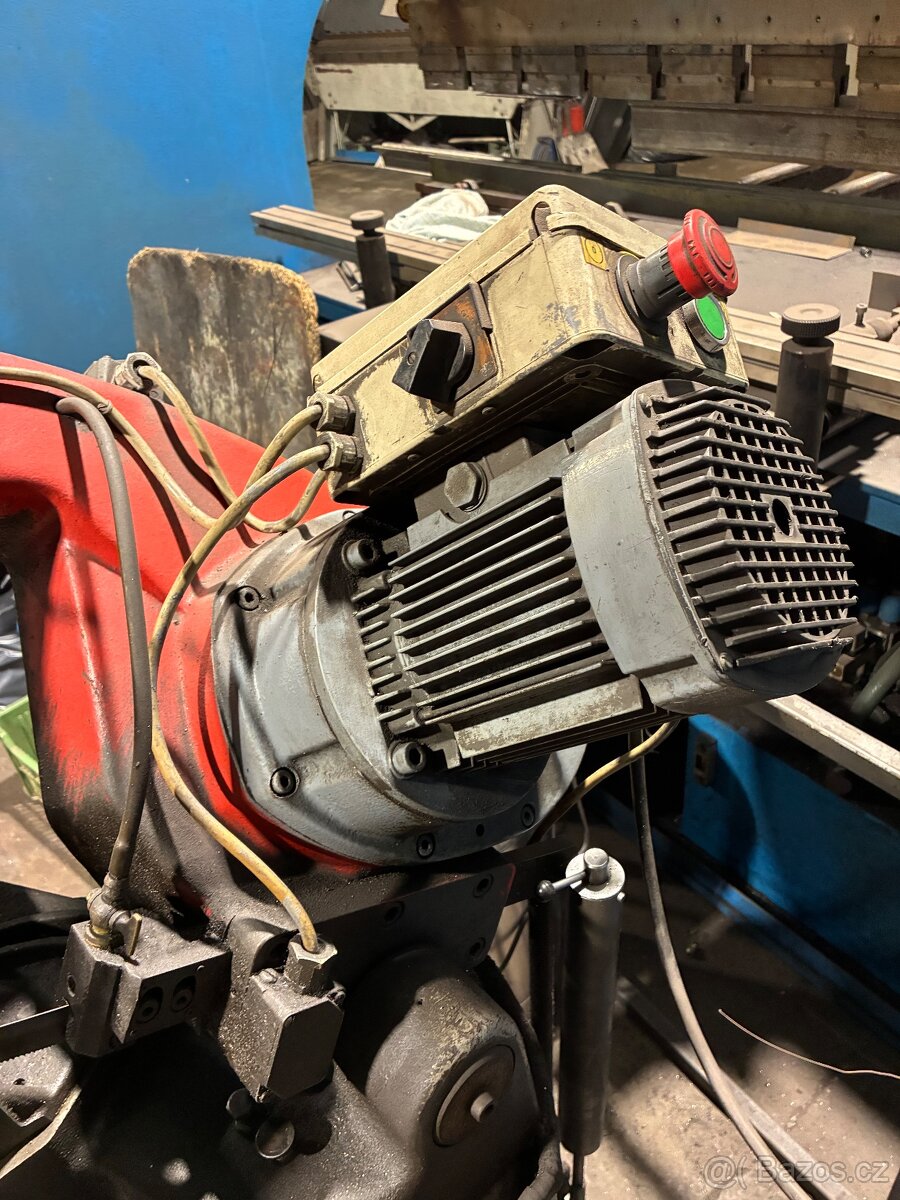 Pasova pila na kov Bomar STG 200 - 4