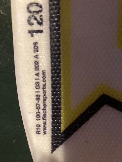 Prodám juniorský set boty + lyže - 4