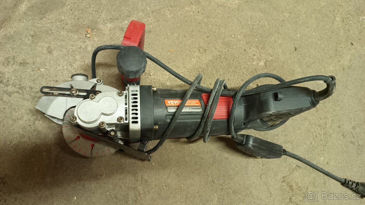 Prodám Drážkovací frézu Vevor - 4