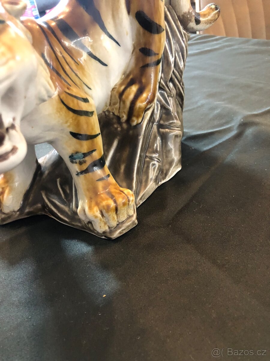 Impozantní porcelánová socha tygra - 4