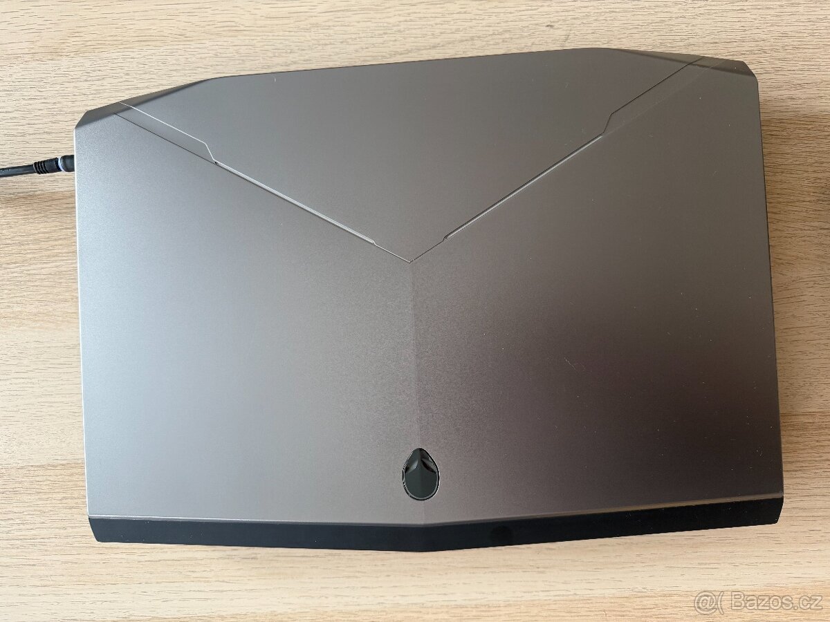 Alienware 17 R1 i7 GTX 780M 32GB RAM SSD herní notebook - 4