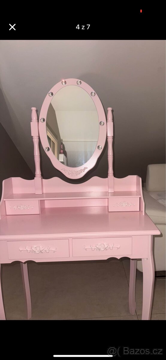 Toaletní stolek - 4