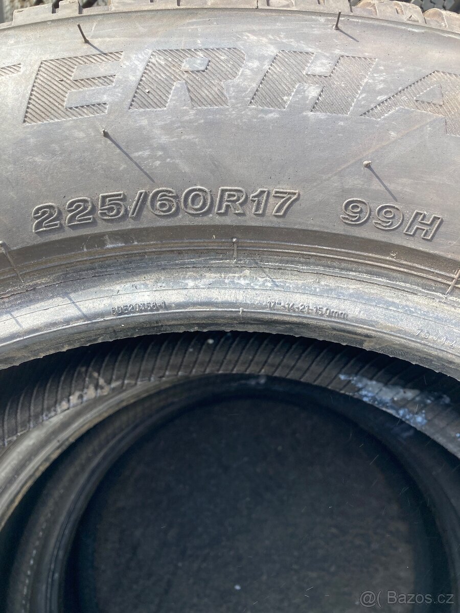225/60/17 zimni - 4