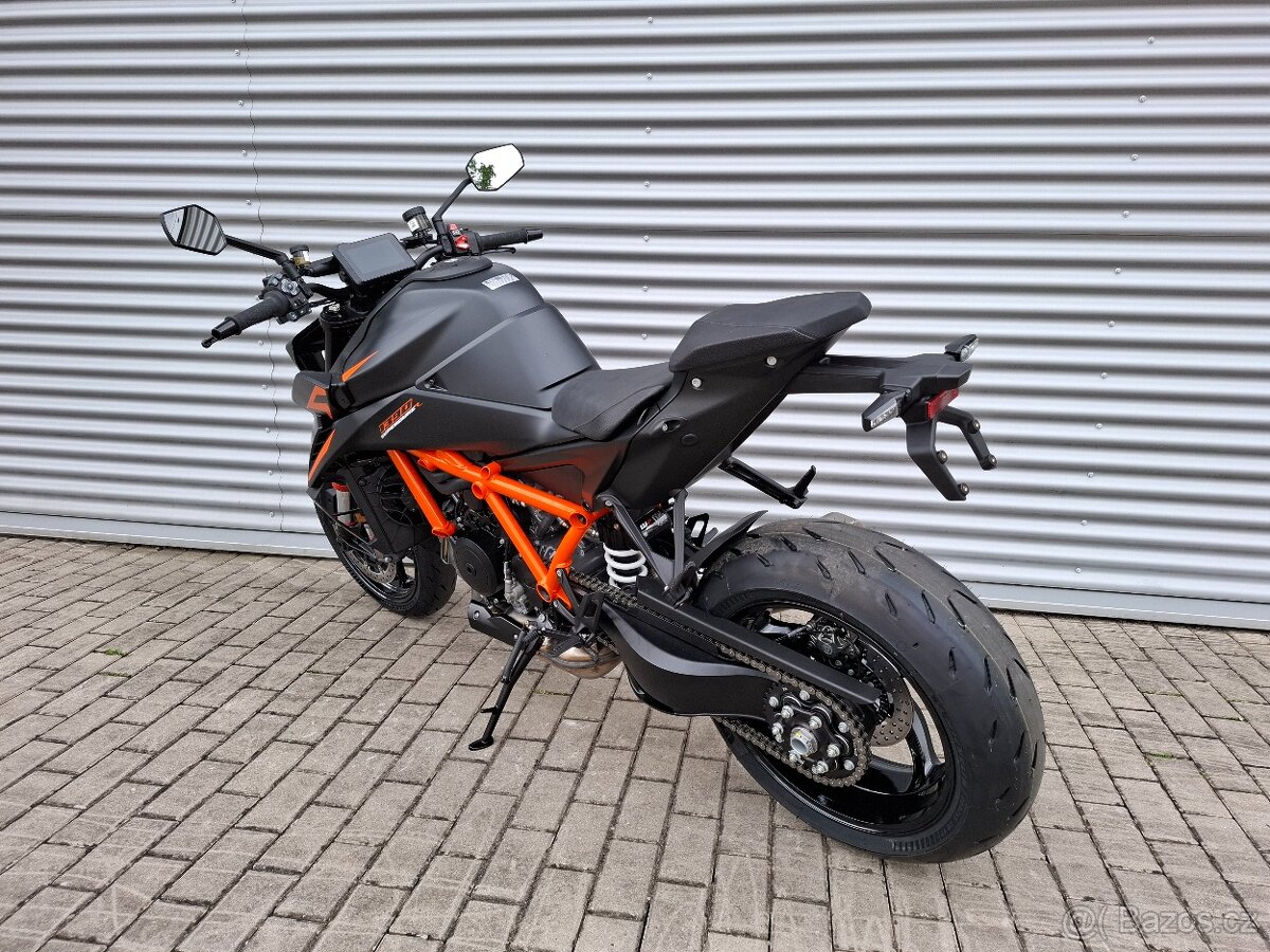 KTM 1390 Super Duke R - 4