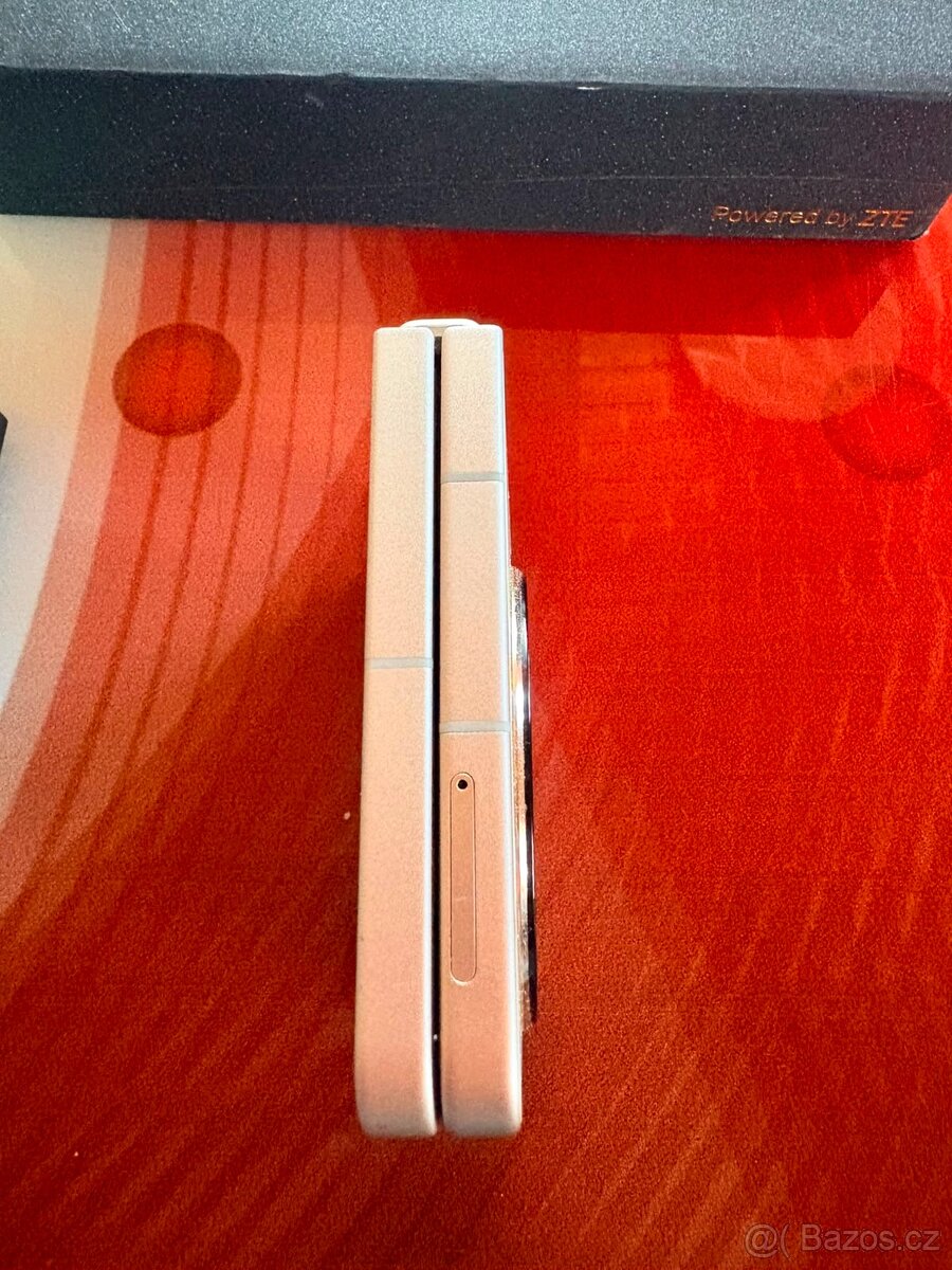 Nubia flip 5G - 4