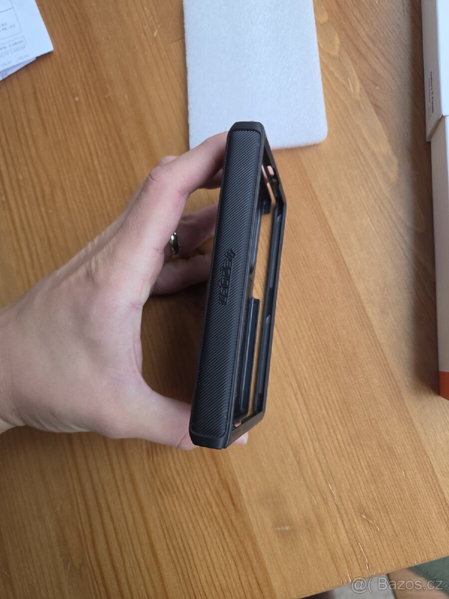 Spigen pouzdro Z Fold8 - 4