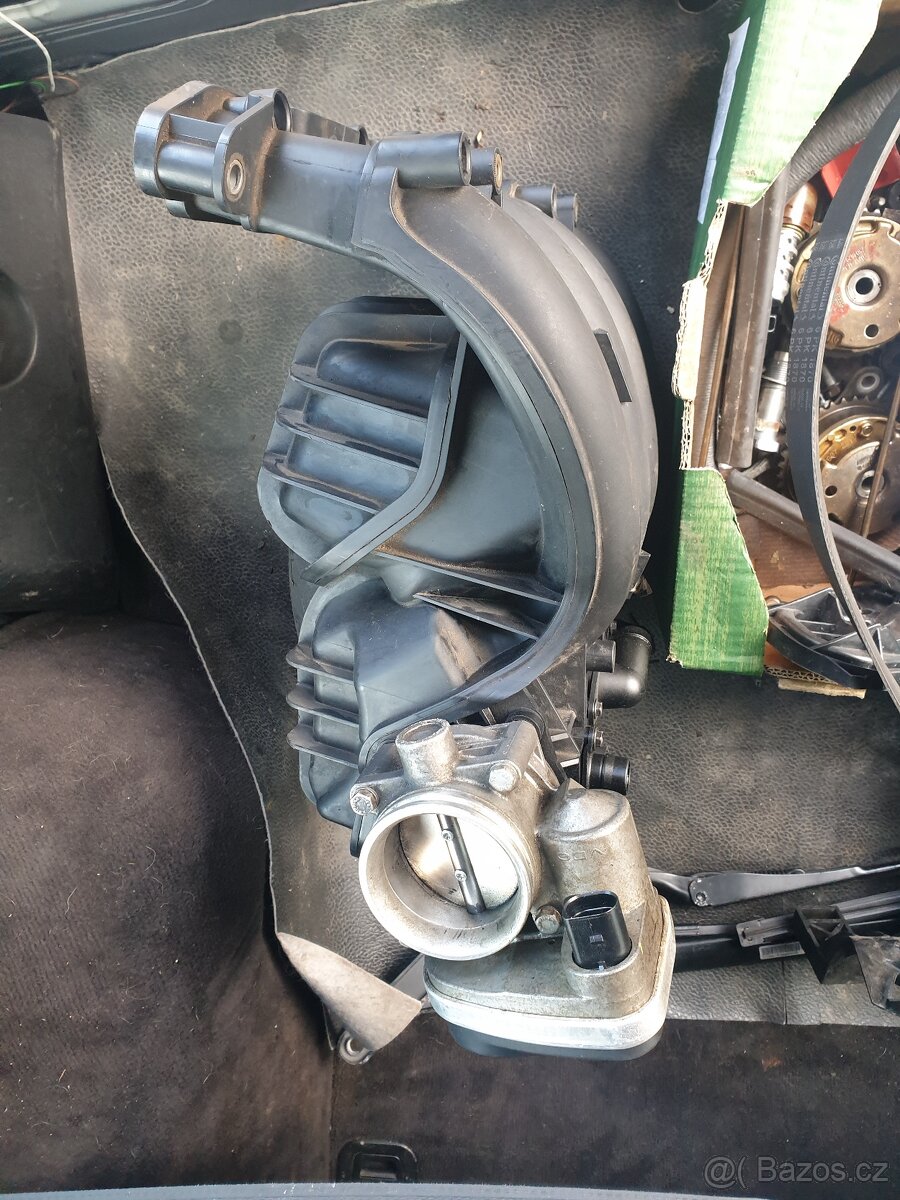 BMW E87 116i - díly motoru a a jiné - 4